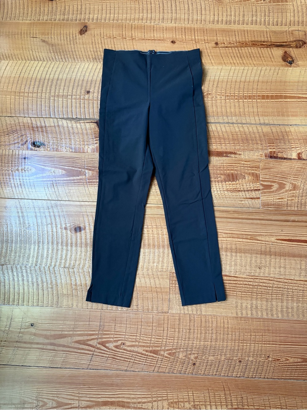 Athleta black crop pants